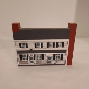 Vintage 1991 The Cat's Meow Miller - Claytor House Shelf Sitter